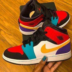 Air Jordan 1 Mid Multicolor